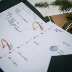 Černý nedatovaný diář A6