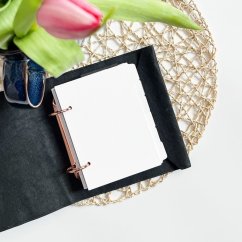 Rozdělovače z akvarelového papíru s bočním štítkem