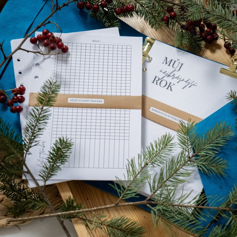 Tyrkysový nedatovaný diář A5